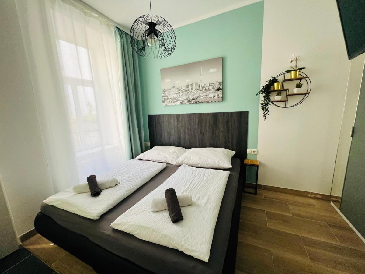 Modernes Kleines Mini Appartment Wien Exteriör bild