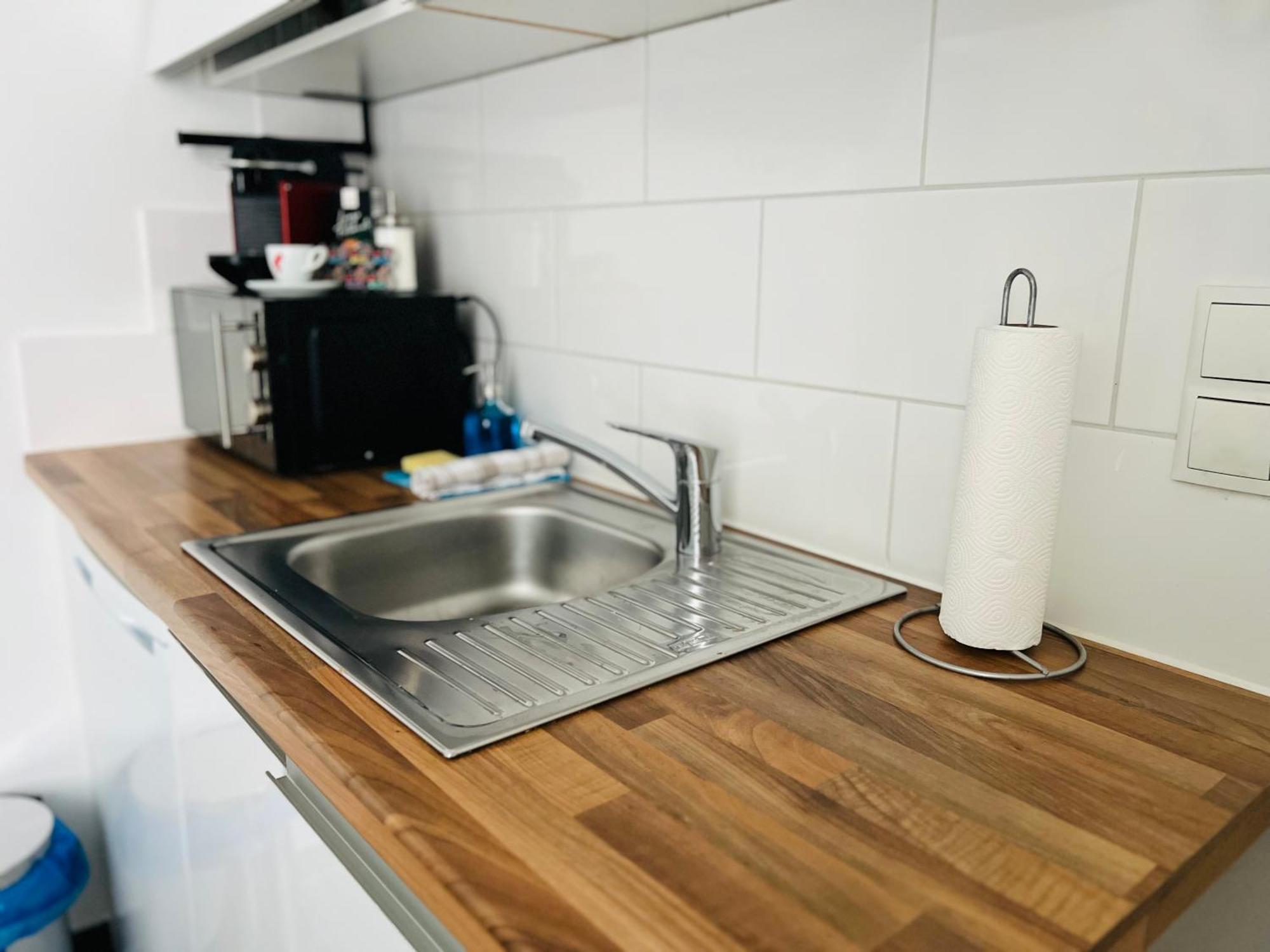Modernes Kleines Mini Appartment Wien Exteriör bild