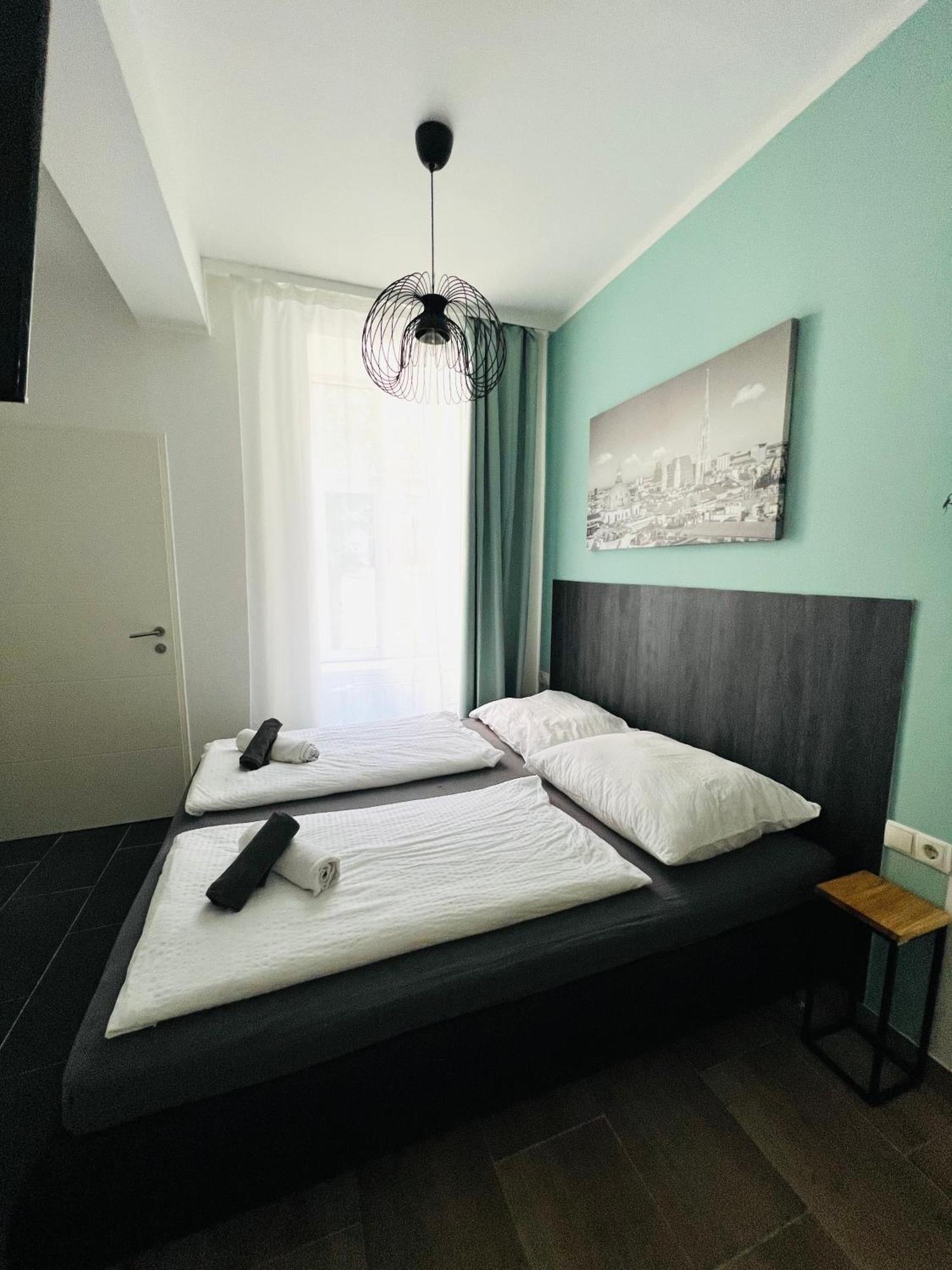 Modernes Kleines Mini Appartment Wien Exteriör bild